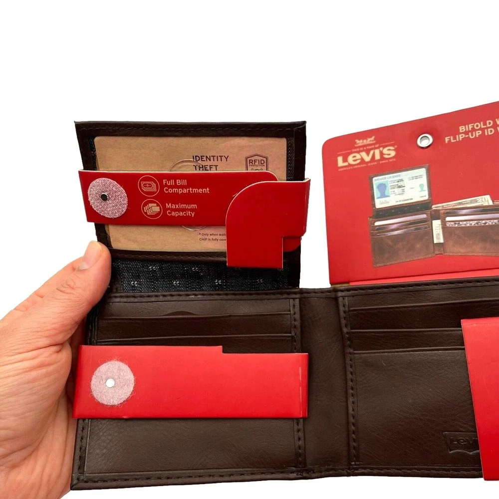 Levis‎ Mens Bifold Wallet Brown with Flip-up ID Window RFID-Blocking
